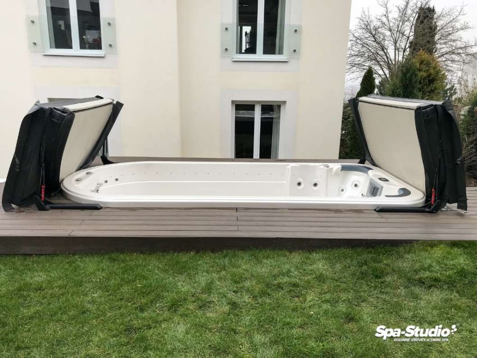 SPA-Studio® je výhradní evropský prodejce rodinných vířivých van a SWIM SPA od Canadian Spa International®.