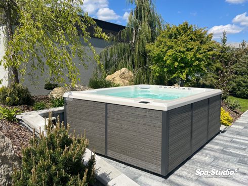 Bazén Darling Spa Hybrid je vhodný pro dospělé, rodiny s dětmi, seniory, batolata, malé děti, celoroční dovádění v teplé vodě.