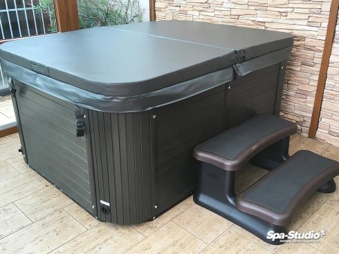 Tepelné čerpadlo pro vířivku nebo SWIM SPA lze dnes nainstalovat bez nutnosti složitých technologických úprav a společnost SPA-Studio® nabízí takovou možnost na klíč.