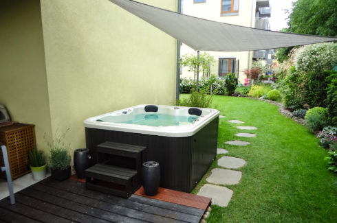 Whirlpool hot tub Canadian Spa International®, Spa Studio Praha