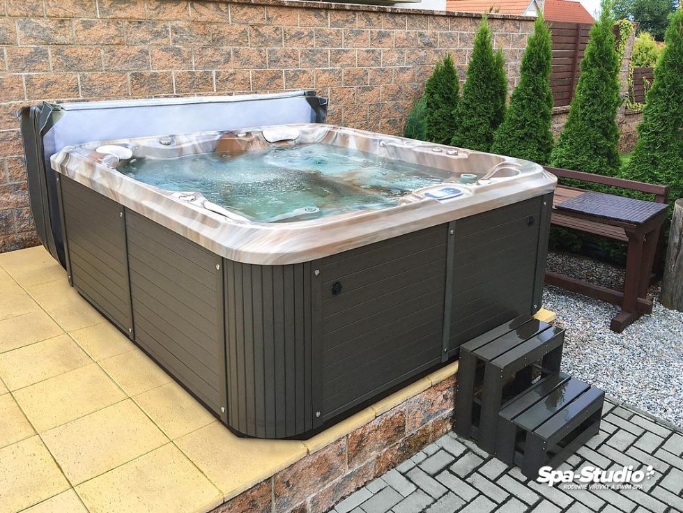 Prodejce Spa-Studio® poskytuje maximální a nejdelší prodloužené záruky na vířivé vany a plavecké bazény SWIM SPA.