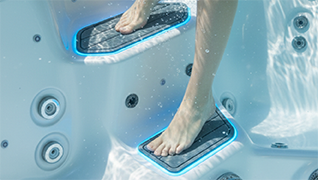 protiskluzový bezpečnostní vstup do vířivé vany Nemo Triton