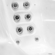 Luxusní venkovní vířivky na zahradu – Canadian Spa International