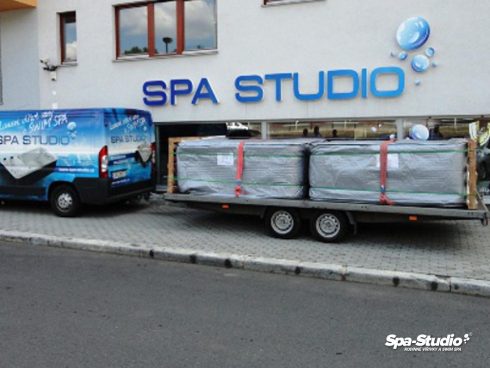 SPA-Studio® zajišťuje dopravu a instalaci po celé České i Slovenské republice, včetně kompletního servisu a poradenství.