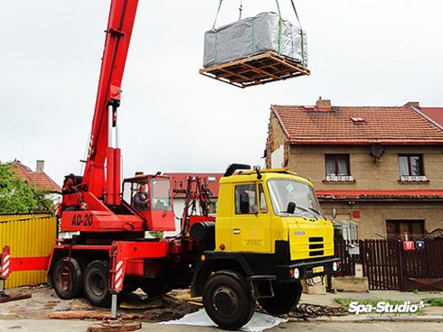 Servis vířivky v záruční i pozáruční době je pro nás samozřejmostí, zrovna tak jako jistota dodání všech náhradních dílů.